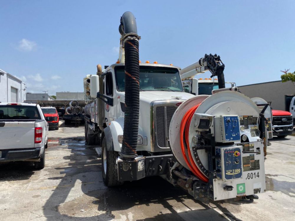 2019 Peterbilt 567 Vactor 2115P-16 Sewer Cleaner Hydro-Excavation Truck