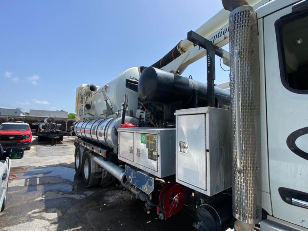 2019 Peterbilt 567 Vactor 2115P-16 Sewer Cleaner Hydro-Excavation Truck