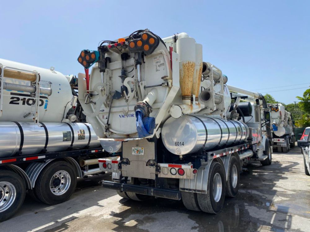 2019 Peterbilt 567 Vactor 2115P-16 Sewer Cleaner Hydro-Excavation Truck