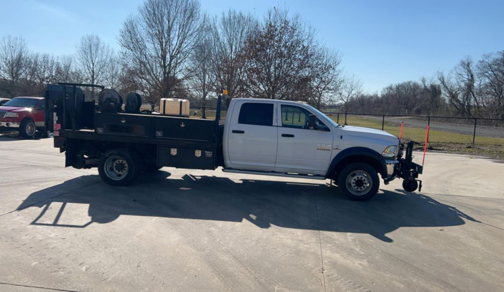 2018 RAM 5500 4x4 Hi-Rail Flatbed Welder Truck