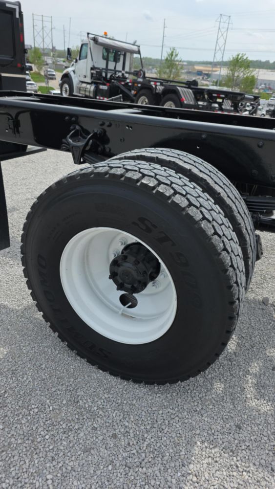 2020 Freightliner M2106 4x4 Cab & Chassis