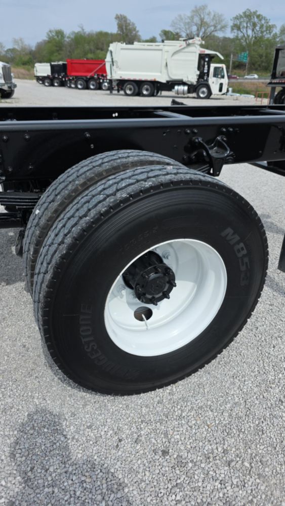 2020 Freightliner M2106 4x4 Cab & Chassis