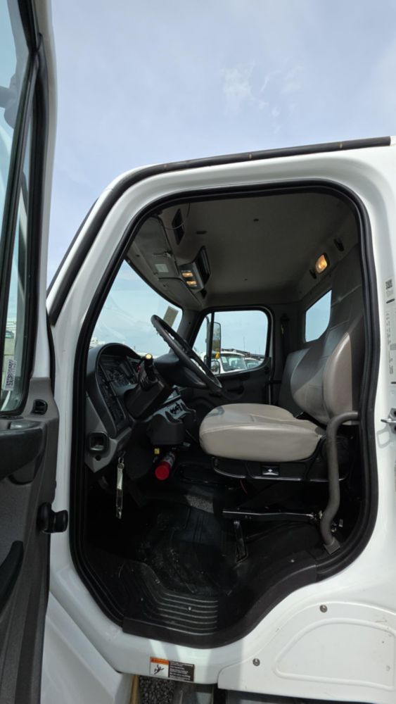 2020 Freightliner M2106 4x4 Cab & Chassis