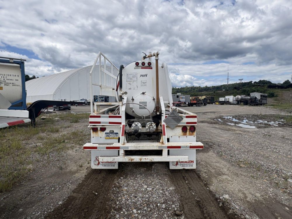 2005 Dragon Tank Trailer