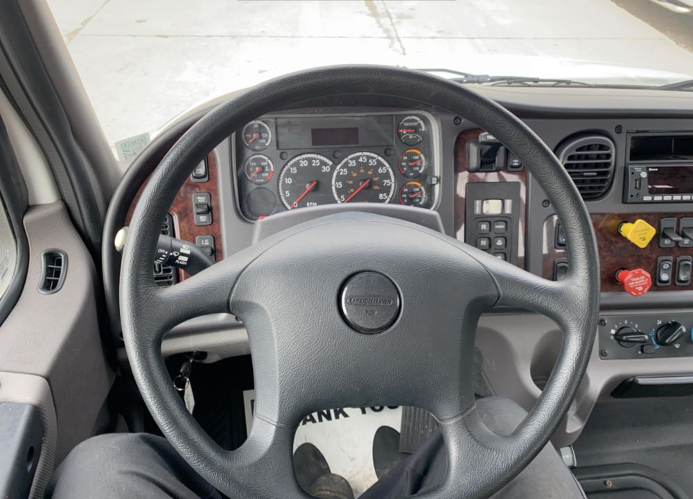 2024 Freightliner M2106 4x2 Flatbed Truck