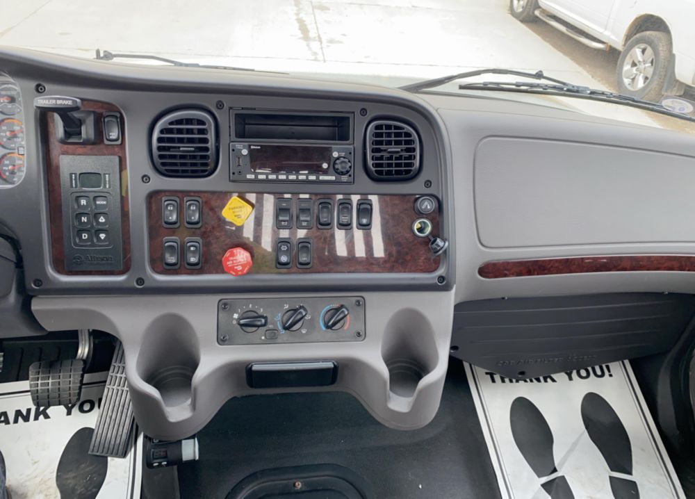 2024 Freightliner M2106 4x2 Flatbed Truck