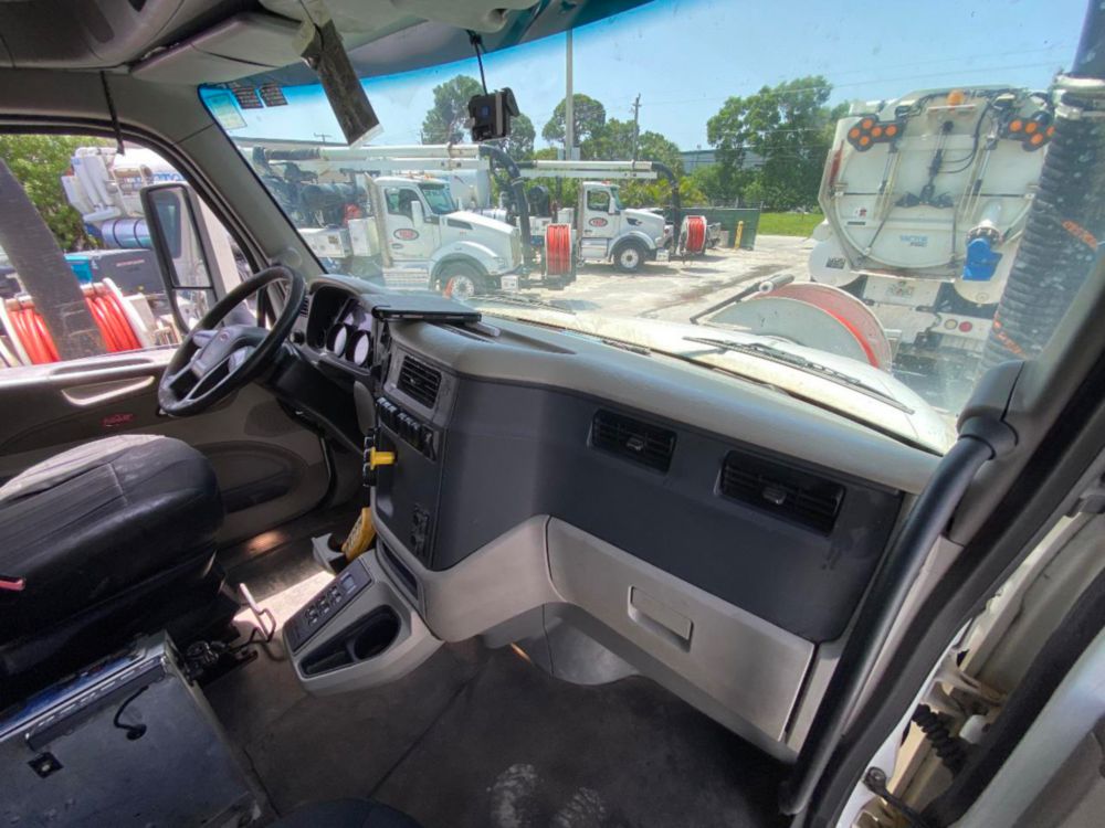 2019 Peterbilt 567 Vactor 2115P-16 Sewer Cleaner Hydro-Excavation Truck