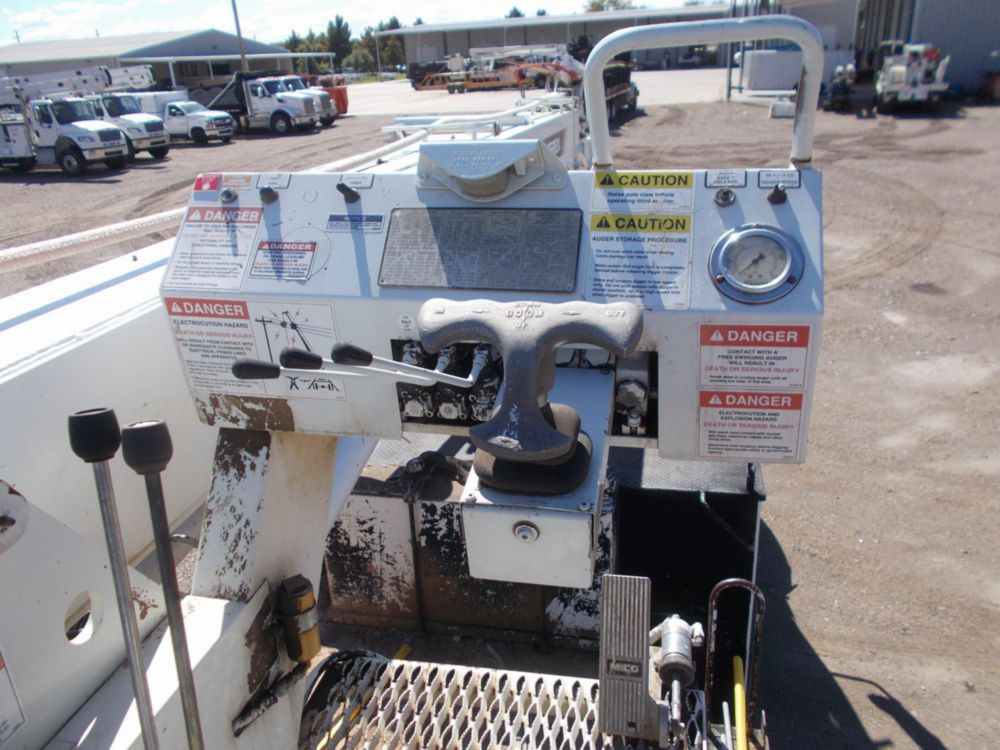 2015 Freightliner M2 4x2 Terex Commander 4047 Digger Derrick Truck