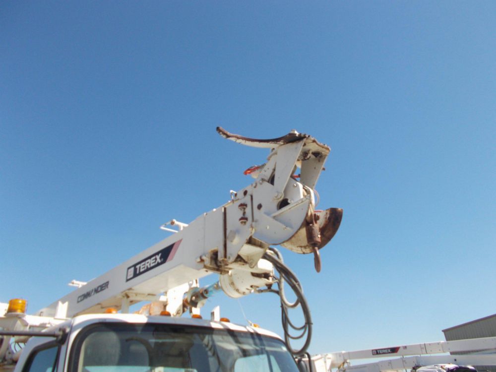 2015 Freightliner M2 4x2 Terex Commander 4047 Digger Derrick Truck