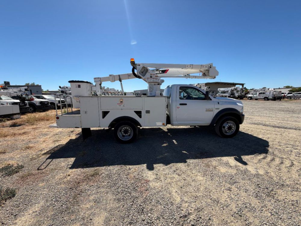 2016 Dodge Ram 5500 Hemi Powered 4x4 Terex LT-40 Bucket Truck