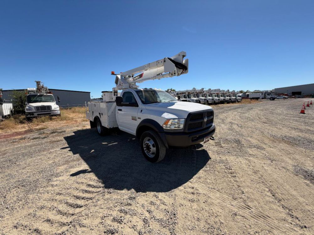 2016 Dodge Ram 5500 Hemi Powered 4x4 Terex LT-40 Bucket Truck
