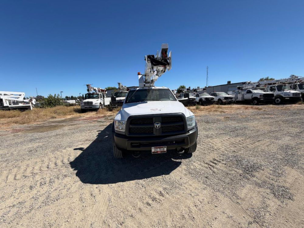2016 Dodge Ram 5500 Hemi Powered 4x4 Terex LT-40 Bucket Truck