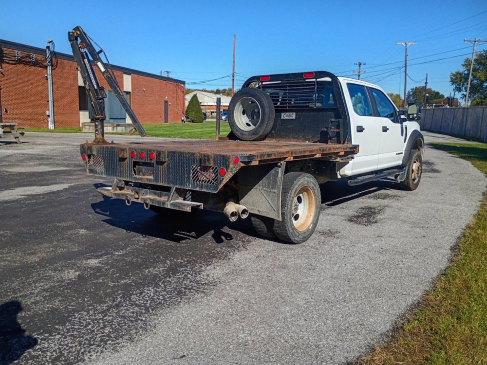 2018 Ford F-550 4x4 Crew Cab Flatbed Truck