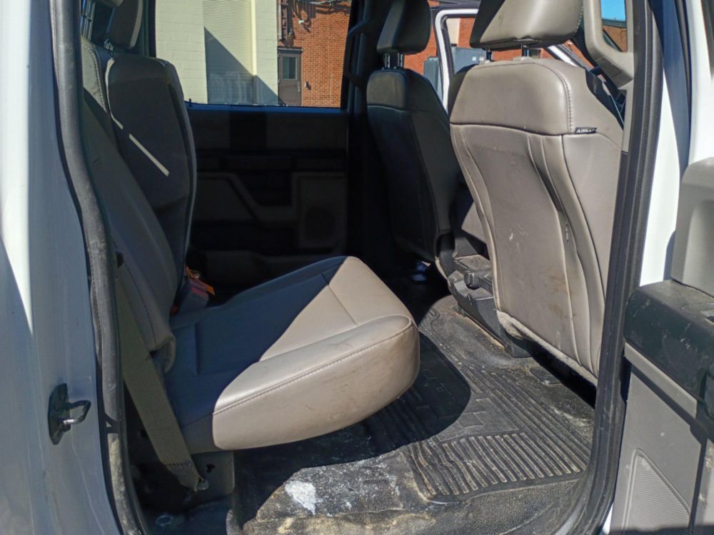 2018 Ford F-550 4x4 Crew Cab Flatbed Truck
