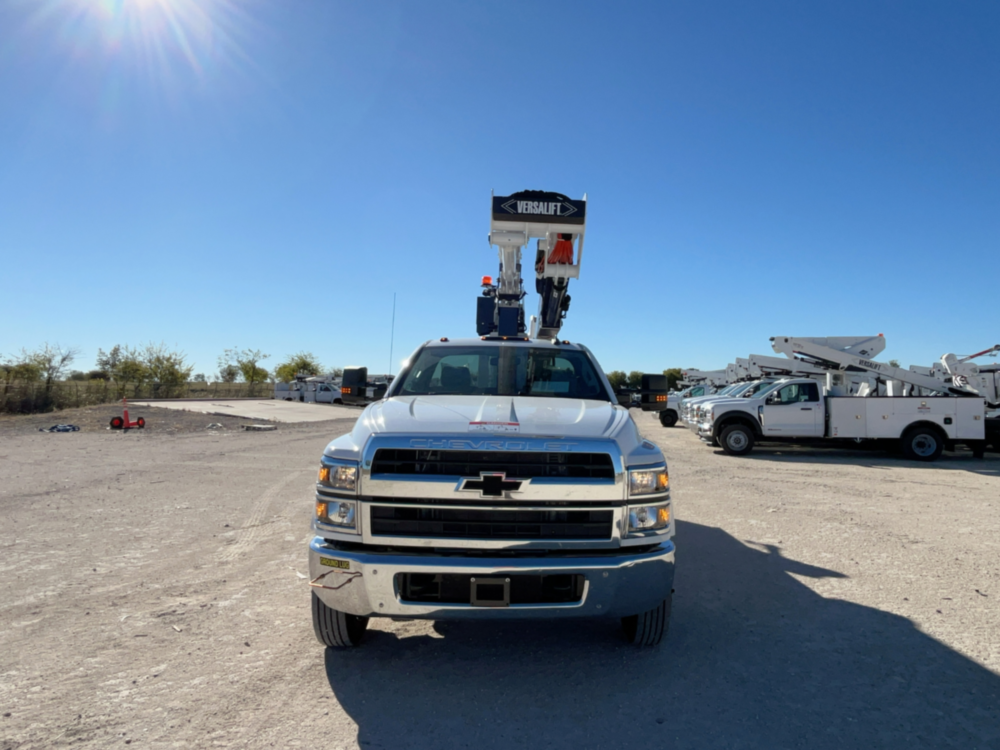 2023 Chevrolet 5500 4x2 Versalift VST-47-MHI Bucket Truck