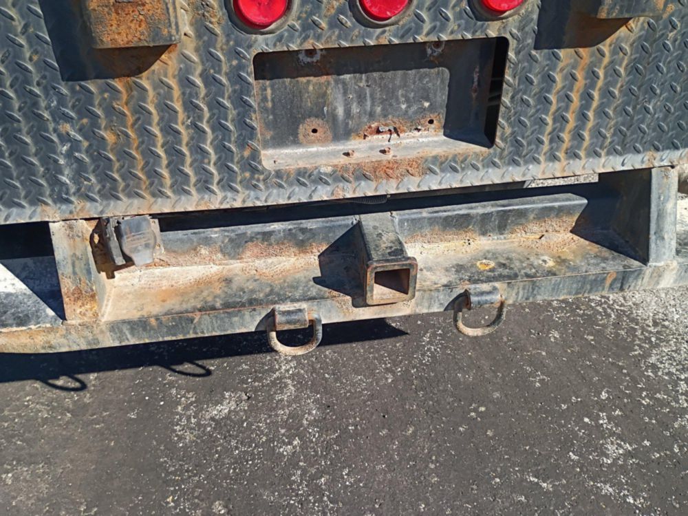 2018 Ford F-550 4x4 Crew Cab Flatbed Truck