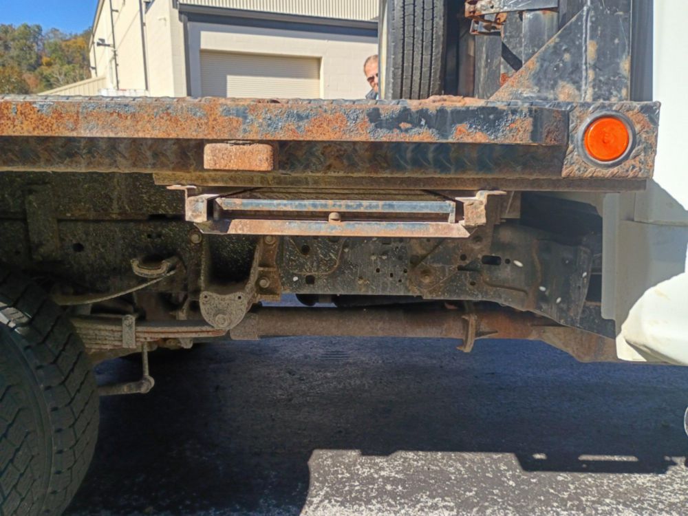 2018 Ford F-550 4x4 Crew Cab Flatbed Truck