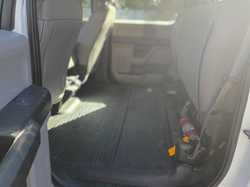 2018 Ford F-550 4x4 Crew Cab Flatbed Truck