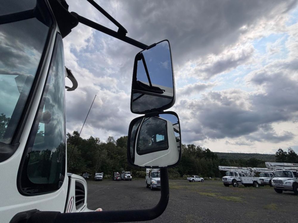 2019 Int'l 7300 4x4 Terex Commander 4047 Digger Derrick Truck