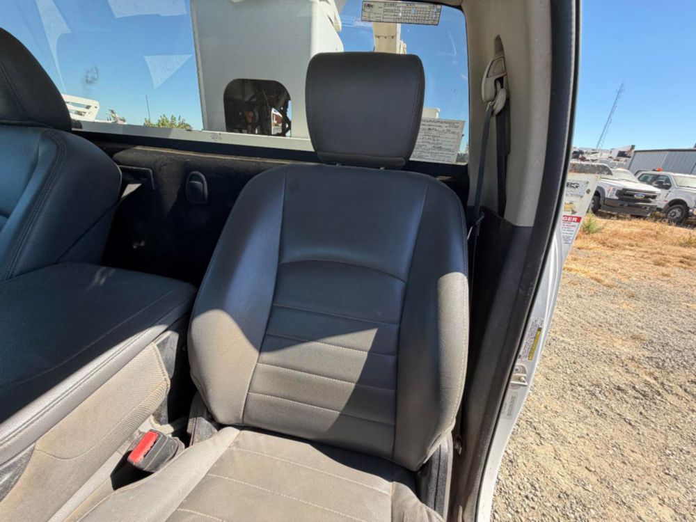 2016 Dodge Ram 5500 Hemi Powered 4x4 Terex LT-40 Bucket Truck