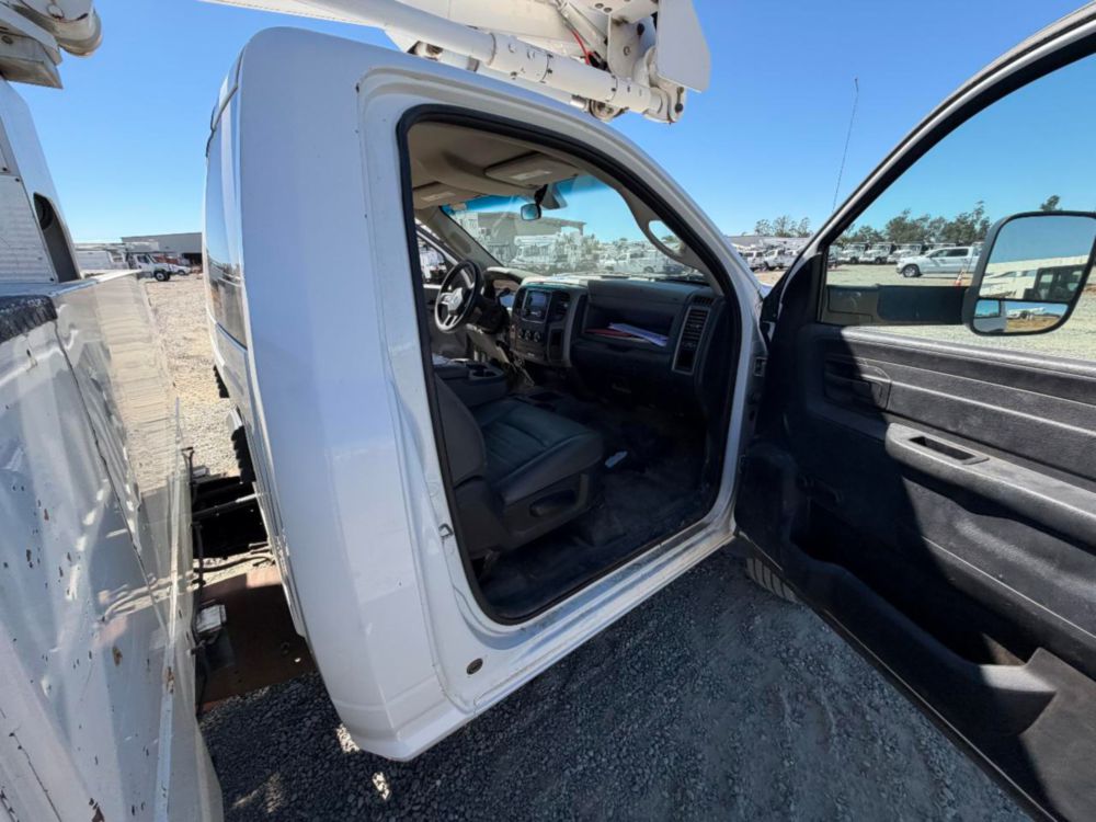 2016 Dodge Ram 5500 Hemi Powered 4x4 Terex LT-40 Bucket Truck