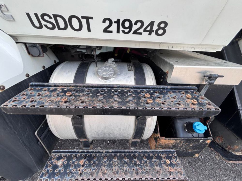 2019 Int'l 7300 4x4 Terex Commander 4047 Digger Derrick Truck