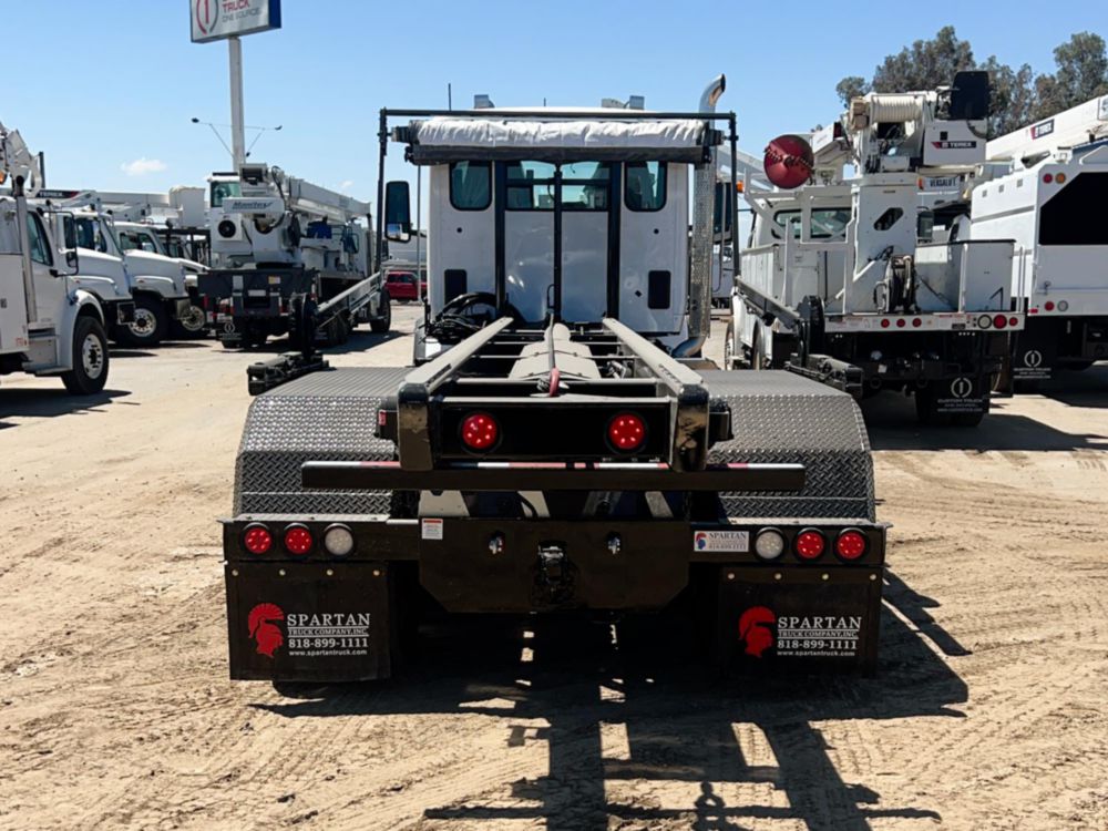 2024 Peterbilt 567 6x4 Spartan SRO60SC Roll-Off Truck