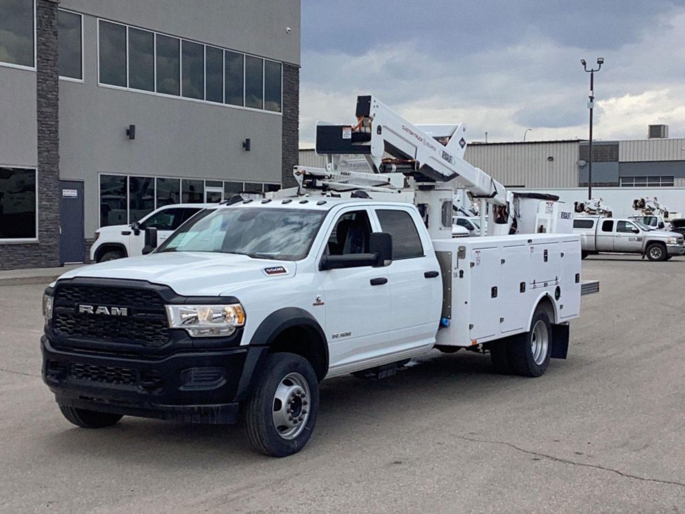 2022 RAM 5500 4x4 Versalift SST-40-EIH Bucket Truck