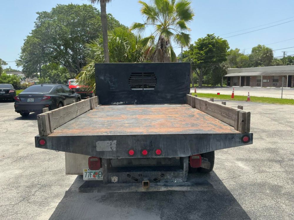 2012 Ford F-450 Crew Cab Flatbed Truck