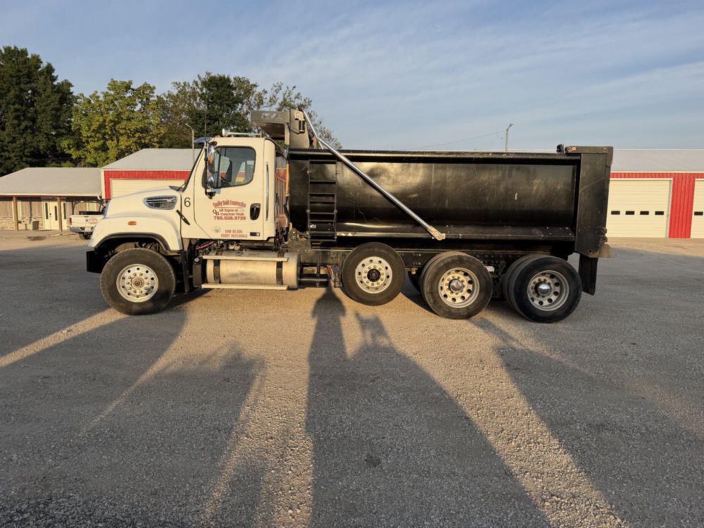 2022 Freightliner 114SD Load King EXD16.0543-16HLI Dump Truck