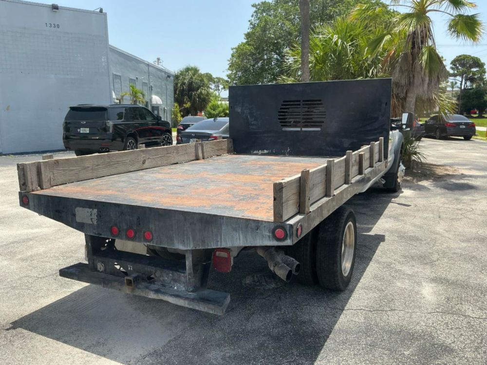 2012 Ford F-450 Crew Cab Flatbed Truck