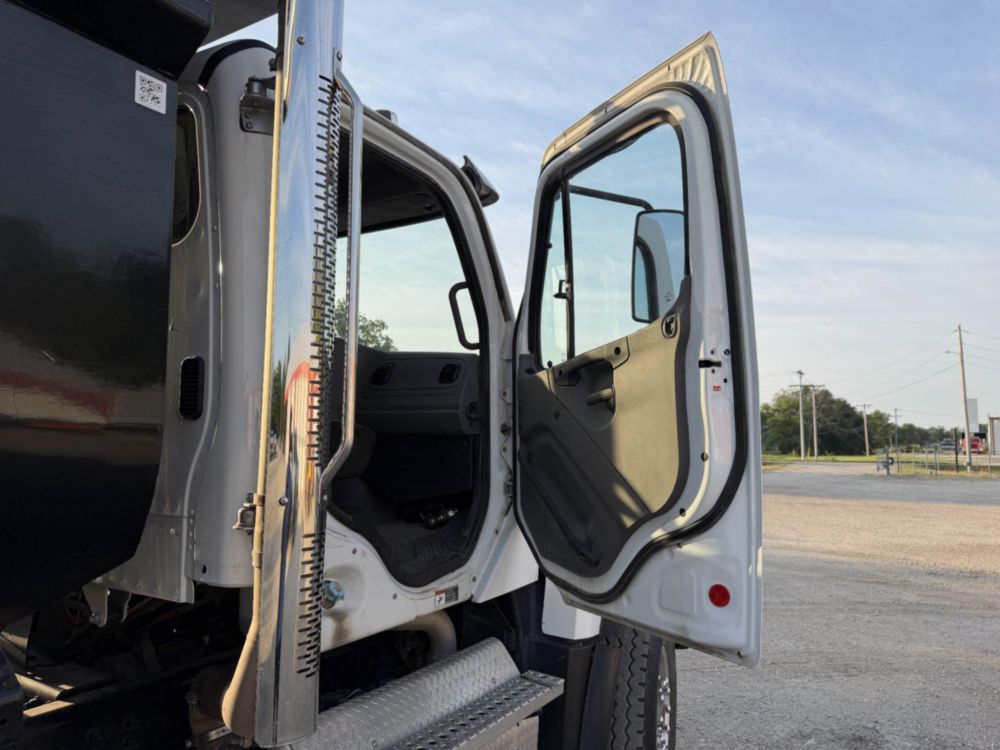 2022 Freightliner 114SD Load King EXD16.0543-16HLI Dump Truck