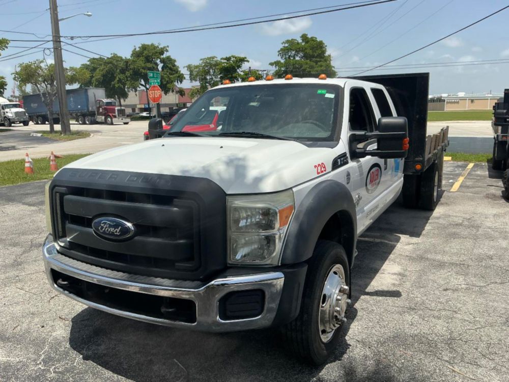 2012 Ford F-450 Crew Cab Flatbed Truck