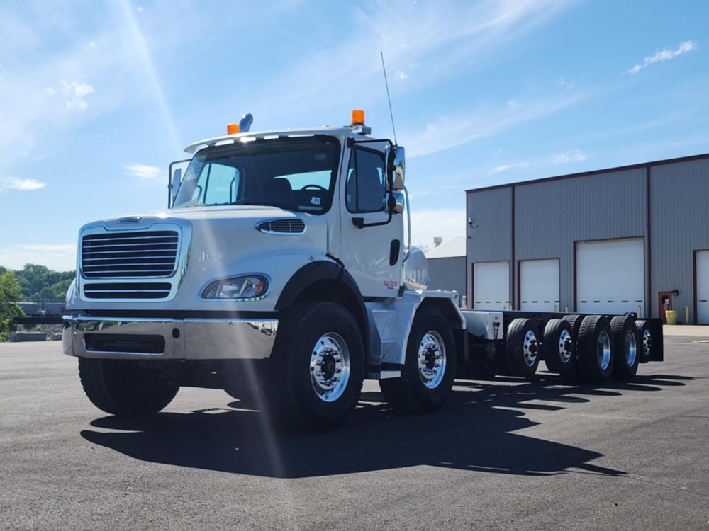 2014 Freightliner M2112 14x4 C&C