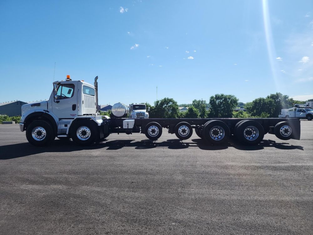 2014 Freightliner M2112 14x4 C&C