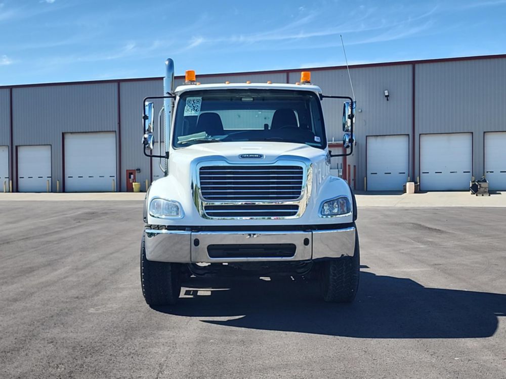 2014 Freightliner M2112 14x4 C&C