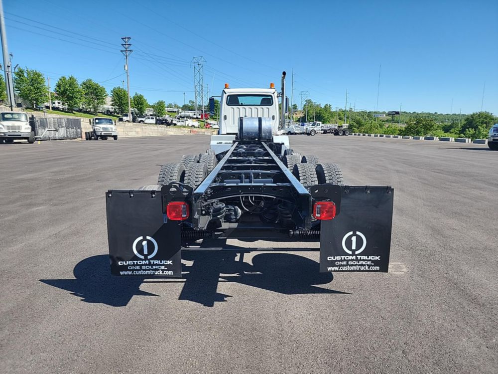 2014 Freightliner M2112 14x4 C&C