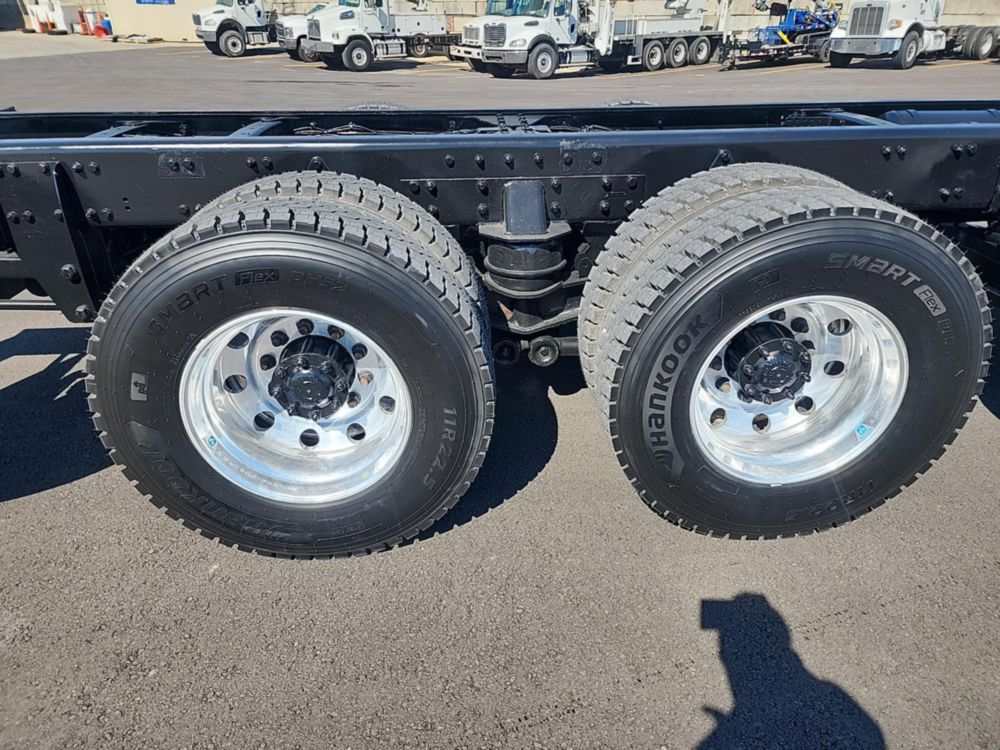 2014 Freightliner M2112 14x4 C&C