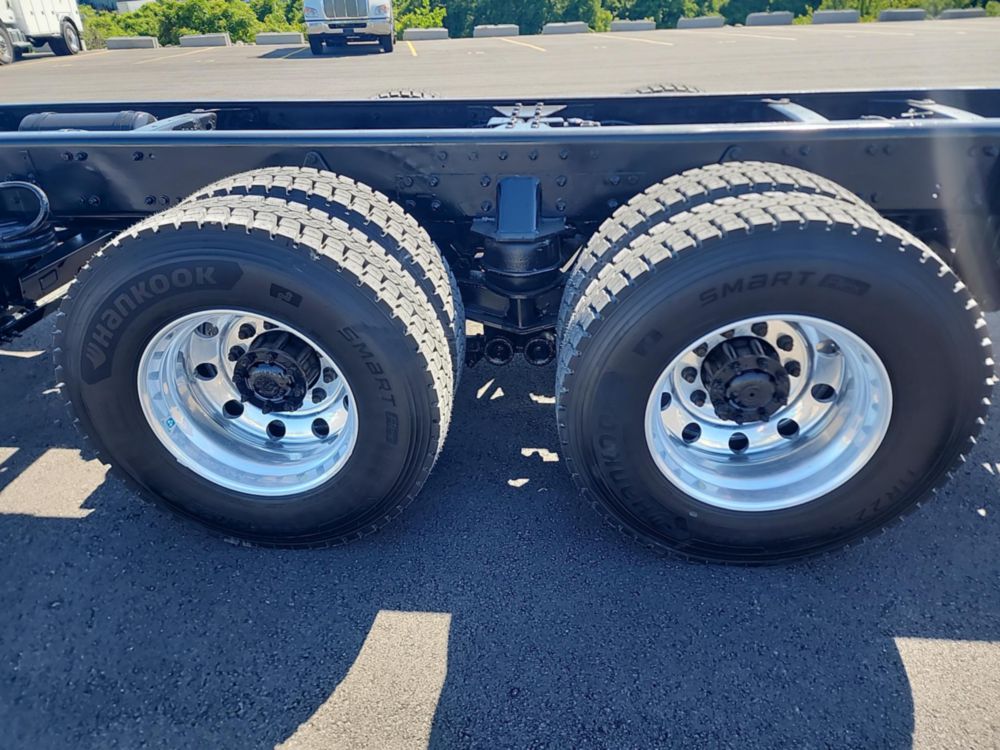 2014 Freightliner M2112 14x4 C&C