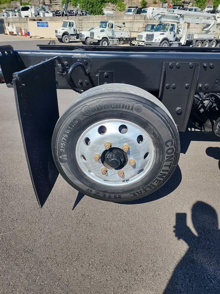 2014 Freightliner M2112 14x4 C&C