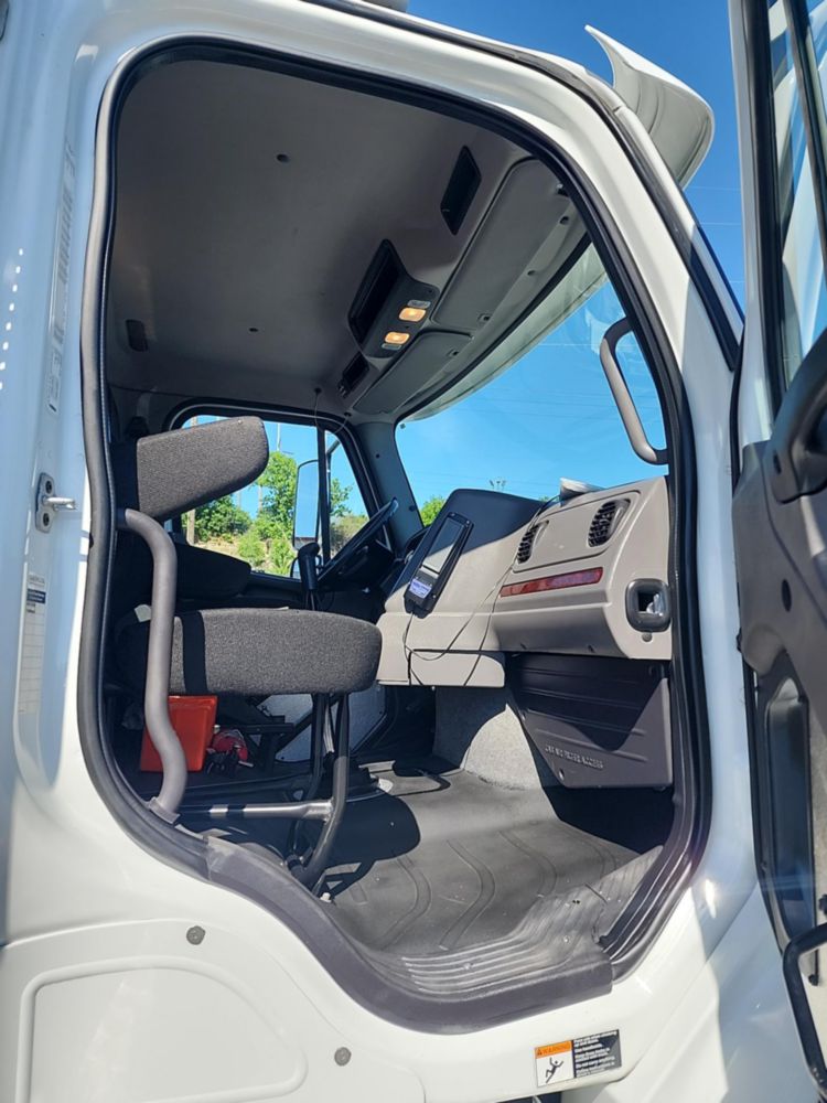 2014 Freightliner M2112 14x4 C&C