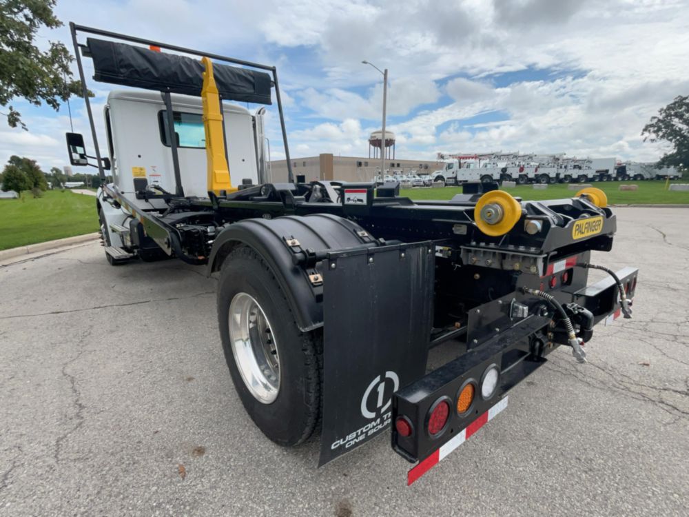 2025 Peterbilt 537 4x2 Palfinger T29L Hook Lift Truck