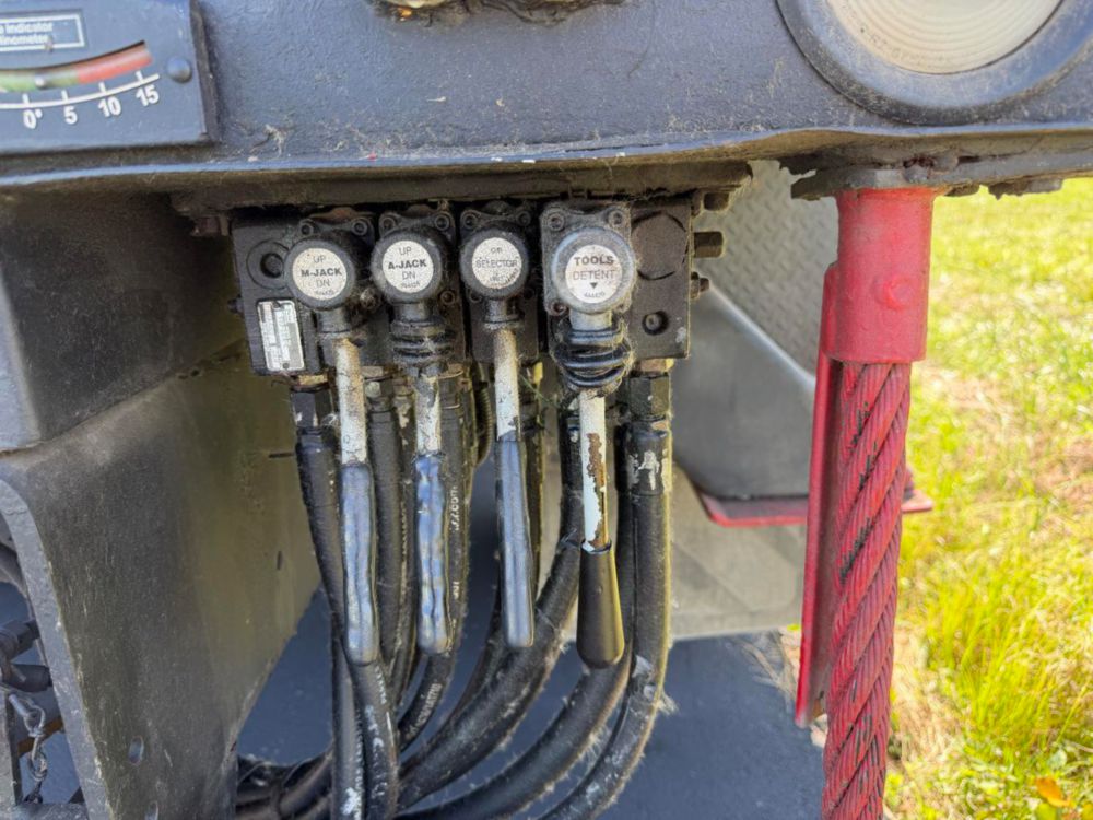 2008 Digger Derrick