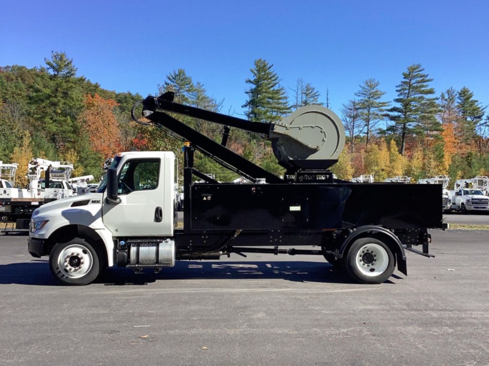2025 International MV607 4x2 PACKMAT PK608 Rear Loader Truck