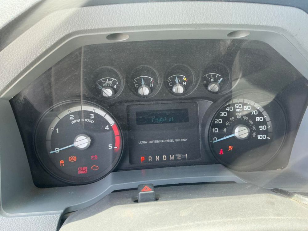 2012 Ford F-450 Crew Cab Flatbed Truck
