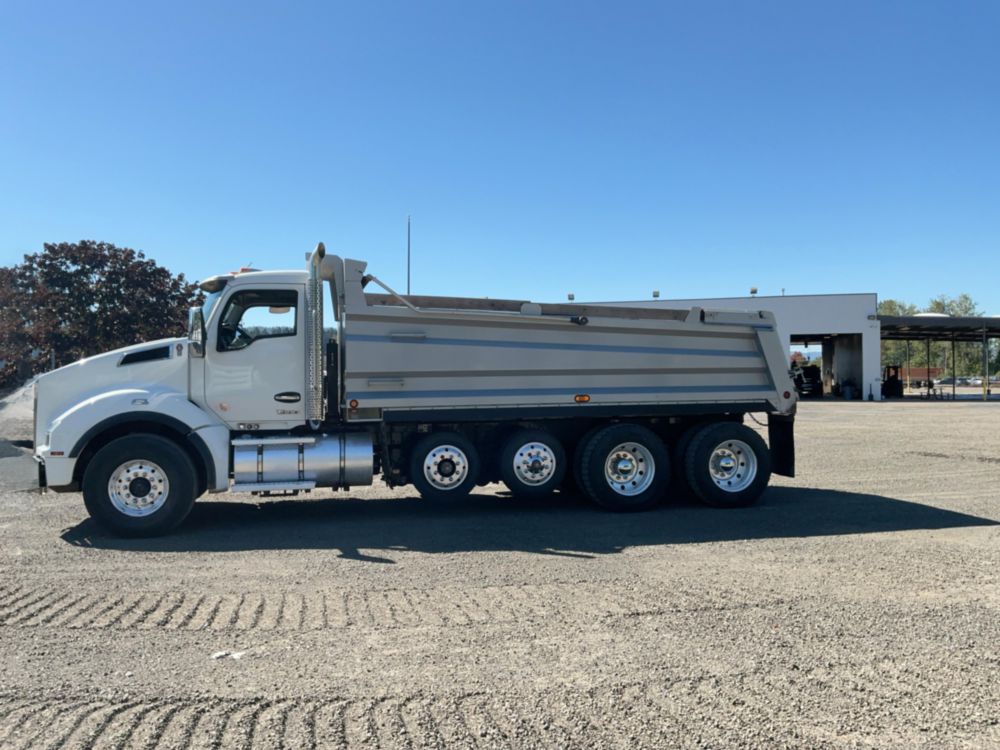 2022 Kenworth T880 10x4 Schloth Downey 18 Ft. Dump Truck