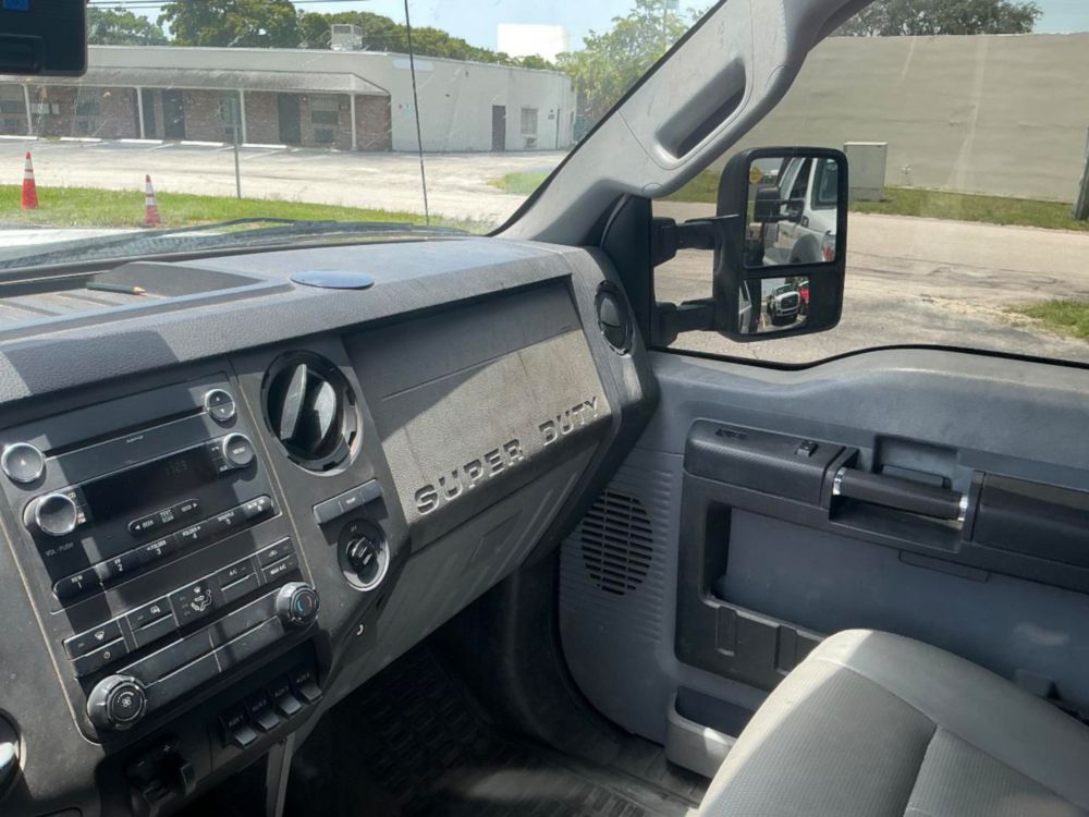 2012 Ford F-450 Crew Cab Flatbed Truck