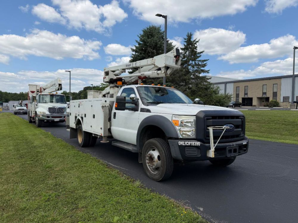 2016 Ford F-550 Versalift Bucket Truck