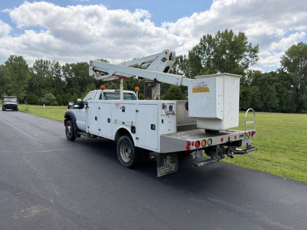 2016 Ford F-550 Versalift Bucket Truck
