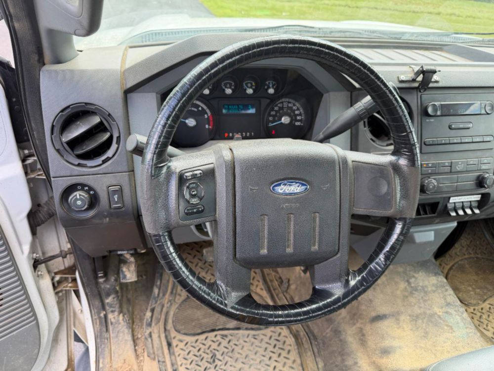 2016 Ford F-550 Versalift Bucket Truck